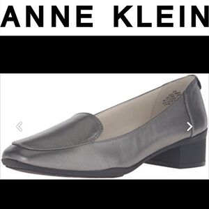 NIB $90R Anne Klein Daneen Leather Loafer 8.5 Pewter 1-1/2” Heel Rubber Sole